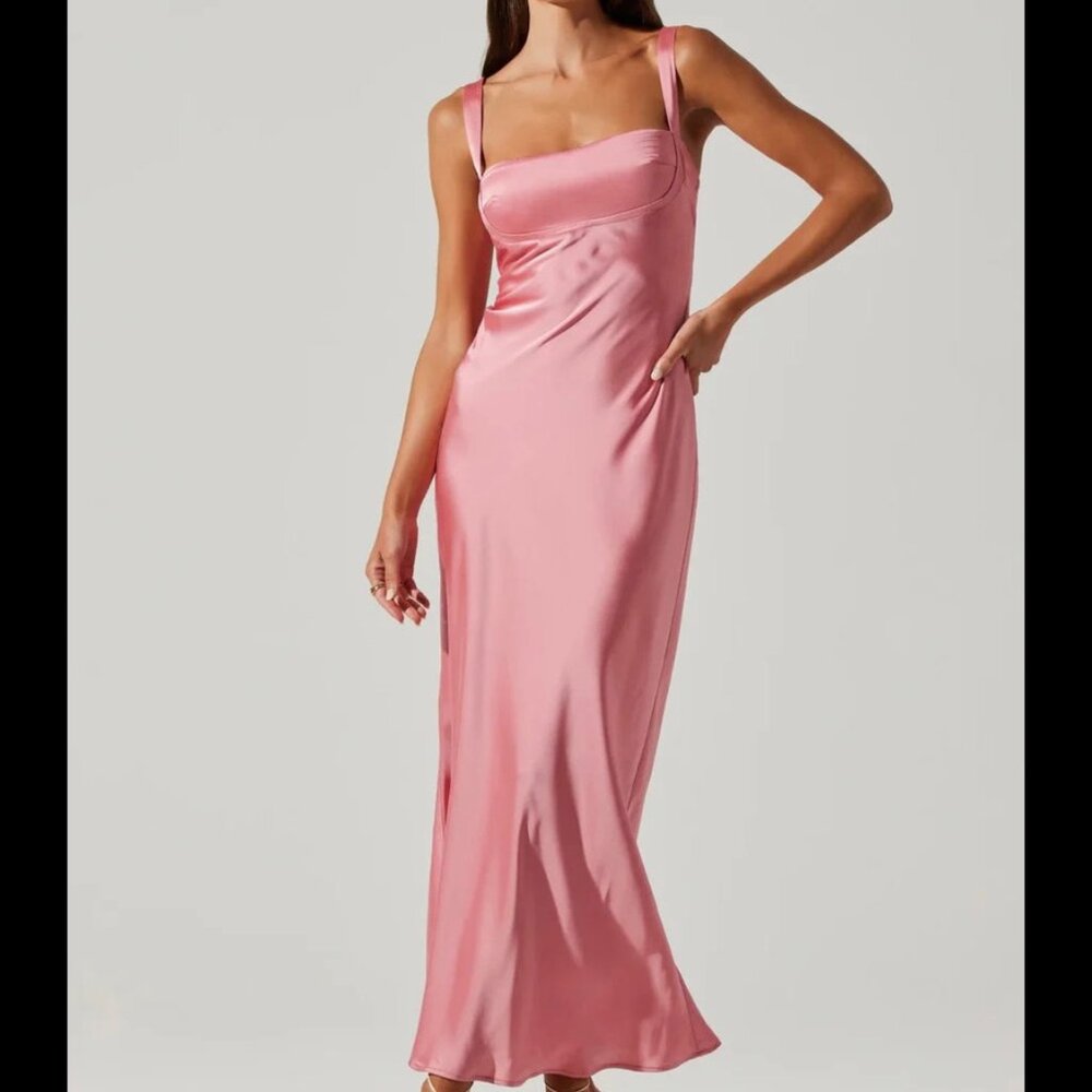 ASTR the Label Stacie Satin Dress in Strawberry